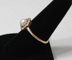 Vintage 10K Yellow Gold Pearl Diamond Halo Ring Statement Size 8.75 417 Solid
