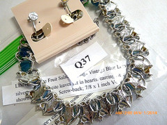 RARE LISNER MOLDED LUCITE LEAF RHINESTONE NECKLACE EARRINGS SET