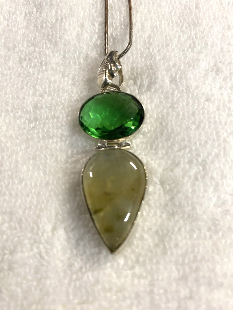 VTG Sterling Silver – INDIA Prehnite & Peridot Necklace Pendant 24 inch