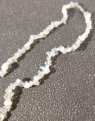 Vintage Opalite Chip Bead Necklace, Approximately 16 Inches. BEAUTIFUL 😍