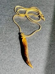 Vintage Gold Tone Tigers Eye Horn Pendant Necklace Snake Chain 18″
