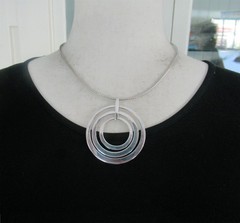 SET: MODERNIST STERLING PENDANT NECKLACE & EARRINGS 2.5 IN PEND, 1 5/8″ EARRGS