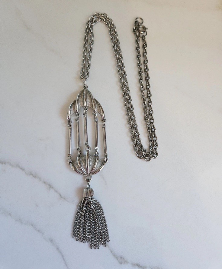 J.J. JONETTE-Vintage Necklace Bird Cage Charm With Tassel Silver Tone Chain 30”