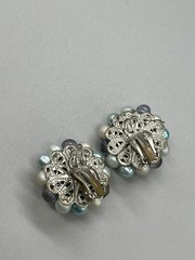 Vtg Multi color blue & white Beaded cluster Clip-on Earrings 1.12″ Japan