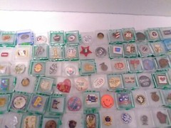 Lot of 147 Random Various Pins Buttons & Brooches 1970’s – 2000’s See PICS!!!