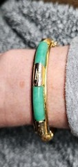 Vintage Apple Green Faux Jade Hinged Clamper Bracelet Bangle Estate find Chain