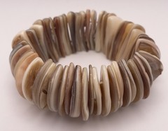 Coastal Shell Vintage Stretchy Bracelet in Cream Brown Beige Earth Tones