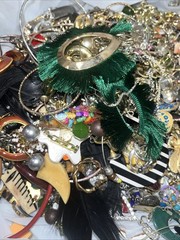 5lbs + Vintage/Modern Costume Jewelry Lots Mix Box Wearable Pieces.