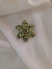 Weiss Green Rhinestone Flower Brooch Pin Vintage
