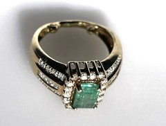 Vintage 14k Gold Handcrafted Natural Diamond And Emerald 9x7mm Band Ring 5.2g