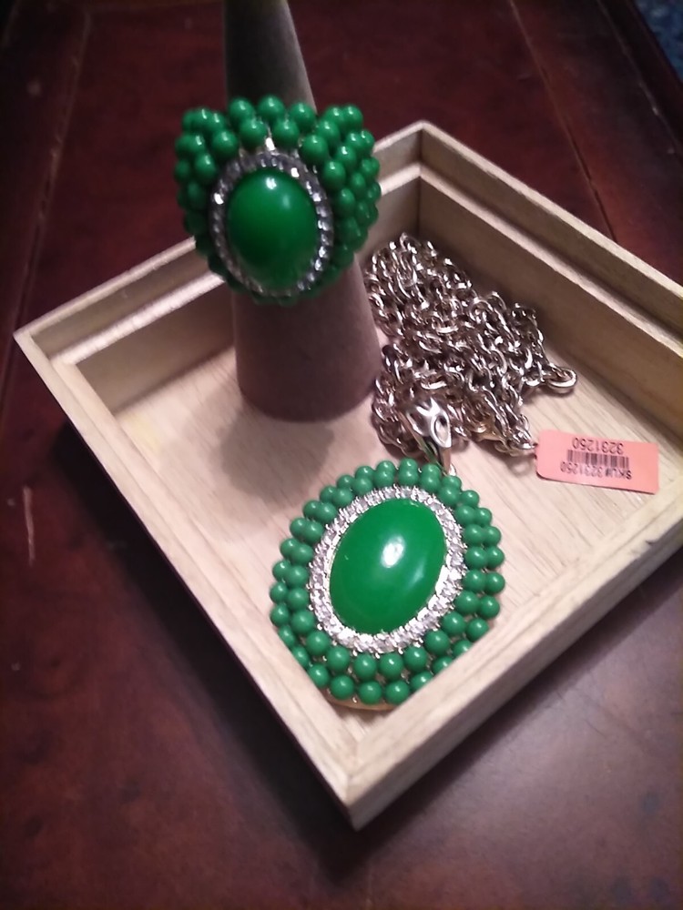 Green Oval Chabacon, Bead, & Rhinestone Statement Ring & Pendant On 22″ Goldtone