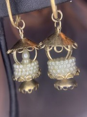 Vintage Faux Pearl Wishing Well Dangle Drop Gold Tone Screw Back Earrings