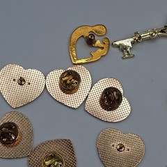 Vtg Heart Themed Brooch Pin Lot Rhinestone Enamel Mixed Styles Eras Materials