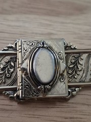 Old Art Nouveau Art Deco Ornate Bar Victorian Design Picture Locket Pin Brooch