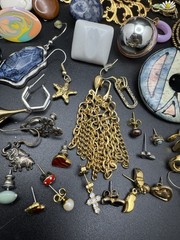 Vintage Single Earrings Lot 66 Pc Mixed Gold Tone Dangle Stud Novelty Craft
