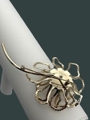 Vintage 1968 Gold Tone Floral Brooch Aurora Borealis Large Long-Stem Flower Pin