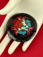 Vintage Wood Hand Paint Russian Lacquer Red Blue Floral Flower 2″ Brooch Pin