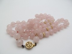 Vintage 14K Yellow Gold Fill Lavender Rose Quartz Stone 8.25mm Knotted Necklace