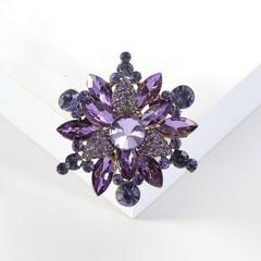 Vintage Austrian Crystal Rhinestone Flower Shape Brooch Pin Crystal Jewelry Pin