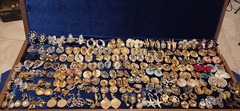 Vintage Mod Earrings Lot Of 117. 3lbs 15oz. 38 Signed Monet Hobé Avon Trifari…