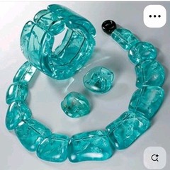 Runway Gerda Lynngaard Monies Seafoam Green Lucite Necklace Bracelet Earring Set
