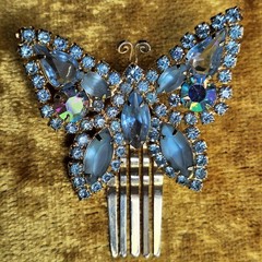 Vtg Weiss Signed Butterfly Hair Comb Mid-century Goldtone Base Blue Rhinestones