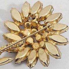Vintage Amber Green Rhinestone Sunflower Brooch Pin Gold Tone Floral 3.25″