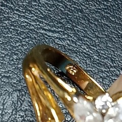 Vintage LADY REMINGTON Crystal Cocktail Ring Gold Tone. 10225