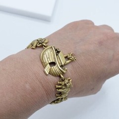 Vintage 80s Signed A.J.C. Noah’s Ark Animals Bible Antique Gold Tone Bracelet
