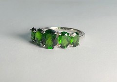 Estate Fine 5cts AFRICAN TSAVORITE / GREEN GARNET Sterling 5 Stone Band Ring