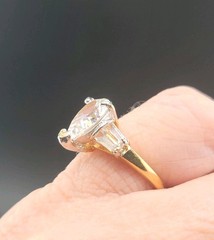 Vtg Sz 8 Ring Lg Teardrop Pear 4 Baguette Cubic Zirconia 18KGE Designer Jewelry