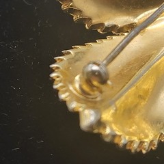Crown Trifari Brooch Vintage Leaf Nature Gold Art Signed Original Detailed Pin