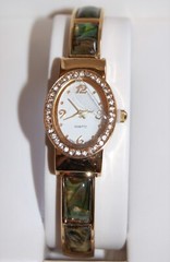 Vintage NEW AVON Gold Tone Bracelet Watch Abalone Mother of Pearl Womens #20