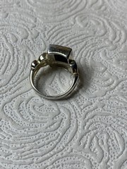 Vintage 925 Sterling Silver Black Stone Ring Size 7 Scroll Design