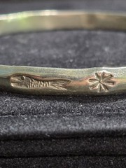 Mexico 925 Sterling Silver Fish Star Stamped Bangle Bracelet 8.25″ 16.77g