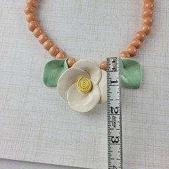 Vintage Flying Colors Multicolor Ceramic Magnolia Flower Necklace 17″