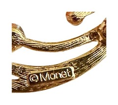 MONET Signed Circular Gold Tone Elegant Brooch Pin – Faux Pearls Jewelry Costume