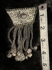 Antique imitation Silver tone Filigree Intricate Ornate Dangle Brooch