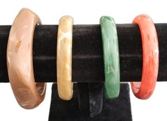 Lot Of 4 8″ Vintage Chunky Lucite Swirl Pattern Bangle Bracelets Brown Green +