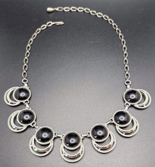 Vintage SARAH COVENTRY Silver Tone Faux Black Onyx Choker Necklace 17.5” Adjusts