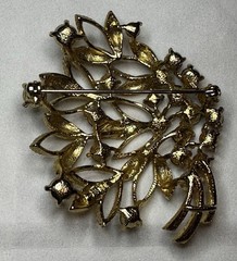 Mint Condition Gorgeous Vintage LISNER Signed Blue Rhinestone & Gold-Tone Brooch