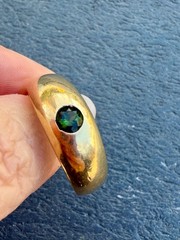 VINTAGE 14K GOLD FLUSH SET GREEN TOURMALINE GYPSY RING VERY HEAVY CHUNKY UNISEX