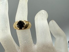 VINTAGE ESTATE 24K GOLD PLATED BLACK CRYSTAL MEN WOMEN UNISEX RING SIZE 7