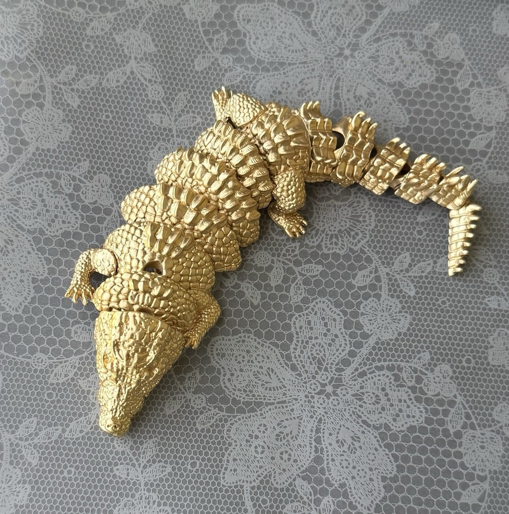 Large Alligator w/ movable body vintage style brooch matte gold tone metal