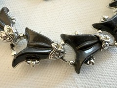 Vintage Necklace Grey – Silver Metal Glass Plastic Hook Closure