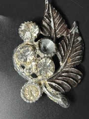 Vintage Pot Metal Brooch Flowers Rhinestone 2” READ