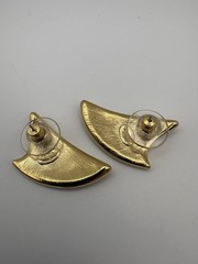 Vintage Trifari Enamel Pierced Post Earrings Gold Tone Art Deco Fan Peach Cream