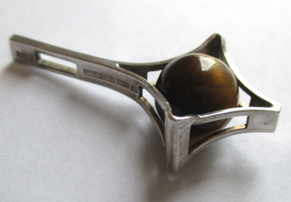 1.5in SMALL VINTAGE STERLING SILVER FINLAND MODERNIST PENDANT TIGER’S EYE ORB