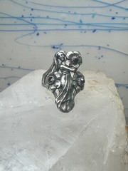 Vintage figurative lady flower band ring size 9.50 sterling silver women