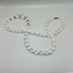Vintage Bead Necklace Faceted Clear Crystal 30 in Silvertone Rhinestone Stations
